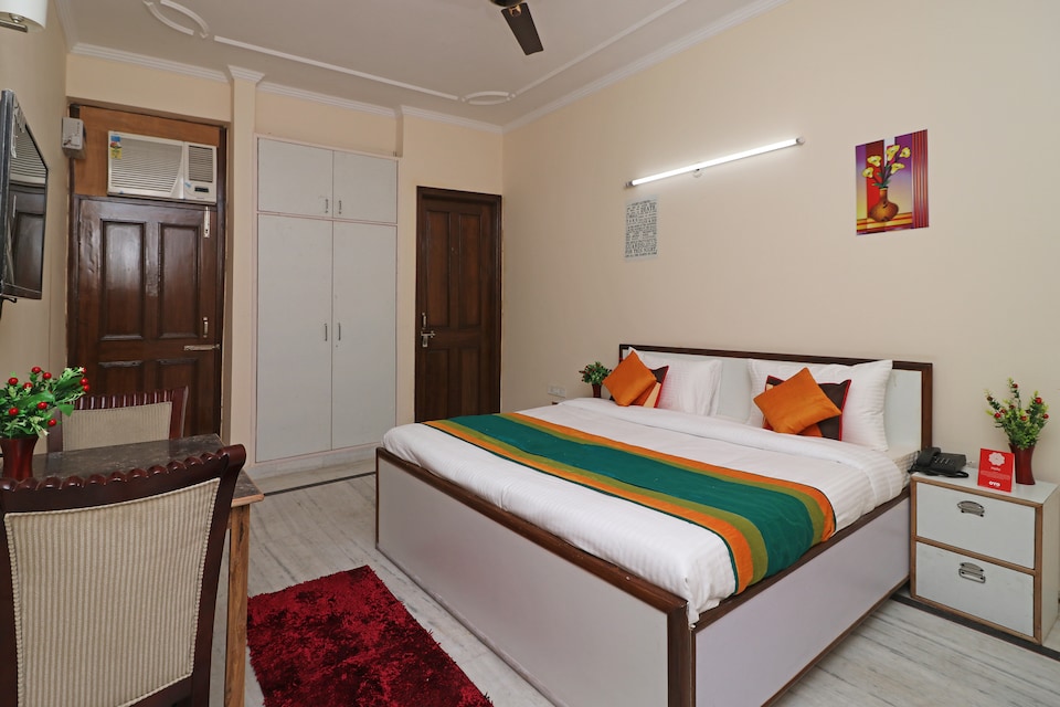 OYO 10669 Hotel Stay Inn, Noida Expressway SEZ, Noida