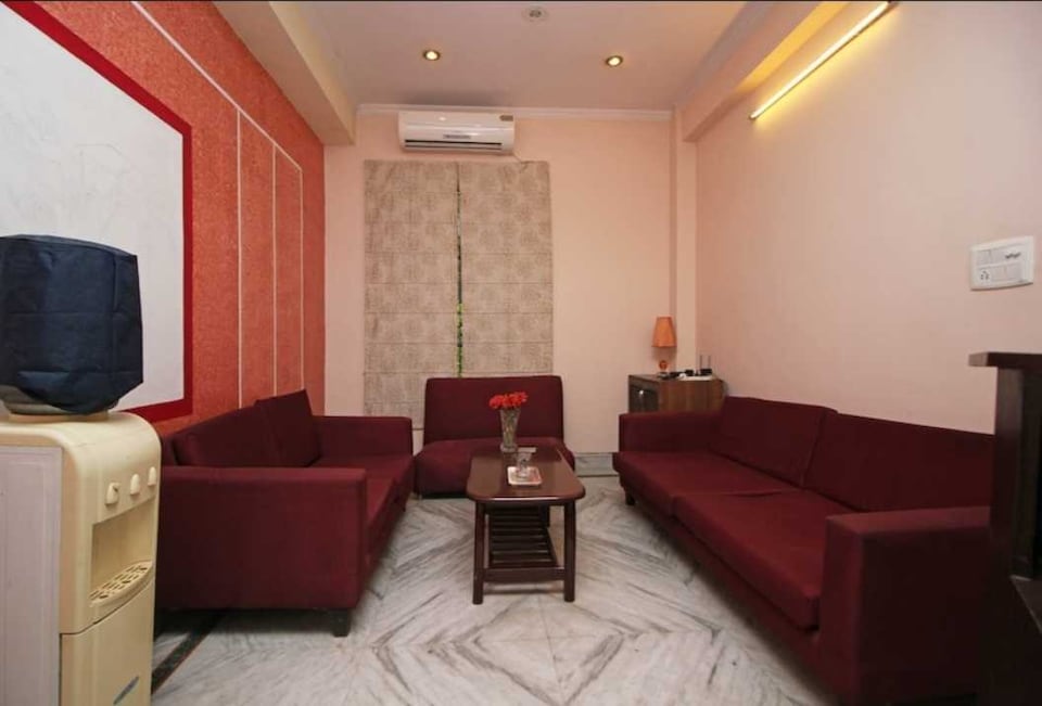 POP 89316 Royal Stay, Golf Course Road, Gurgaon