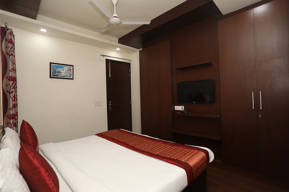 Live as DEL3182, Kalkaji Delhi, Delhi