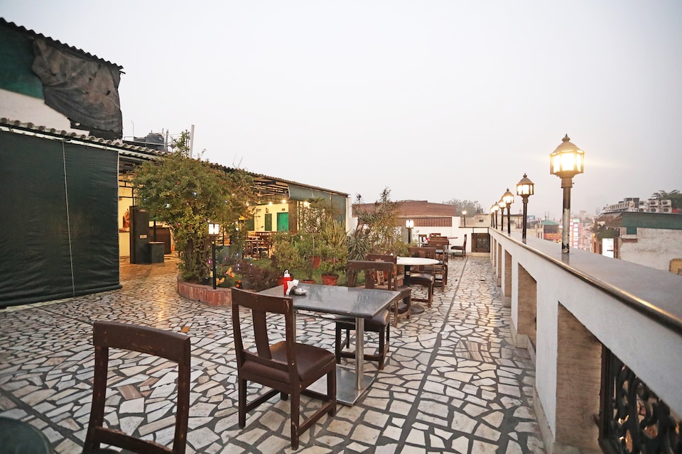 Capital O 10750 Hotel Vivek, Paharganj Delhi, Delhi