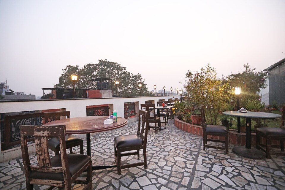 Capital O 10750 Hotel Vivek, Paharganj Delhi, Delhi