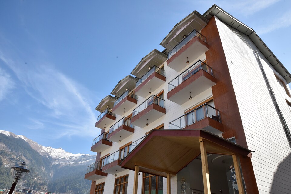 OYO 10786 Hotel Hill County, Kanyal Road, Manali