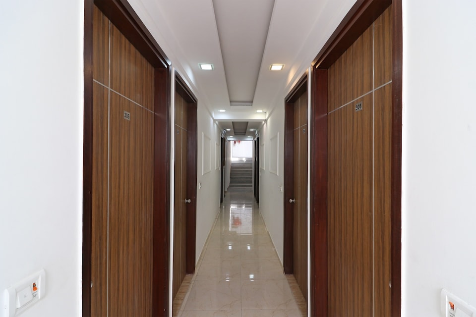 Hotel O RS Residency , Airport Delhi, Delhi Transit