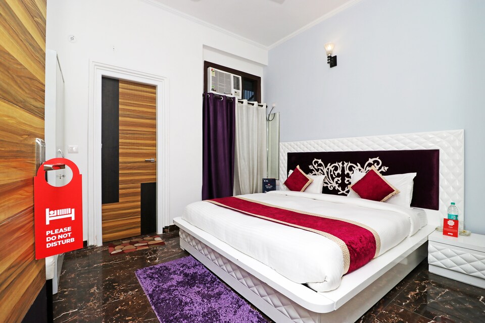 OYO Sangvi Palace Near Pvr Ansal Plaza Greater Noida, Greater Noida, Noida