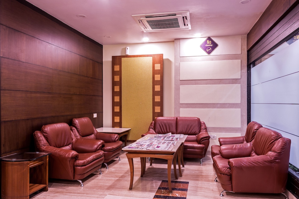 OYO Premium 145 Domestic Airport Nehru Road, Mumbai Bandra-Khar-Santacruz, Mumbai