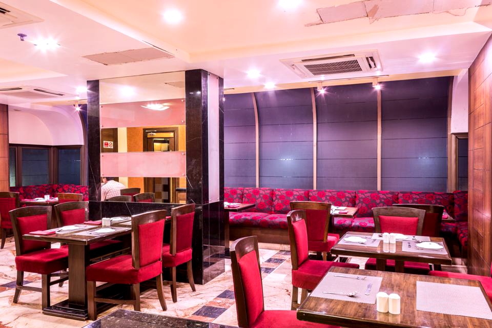 OYO Premium 145 Domestic Airport Nehru Road, Mumbai Bandra-Khar-Santacruz, Mumbai