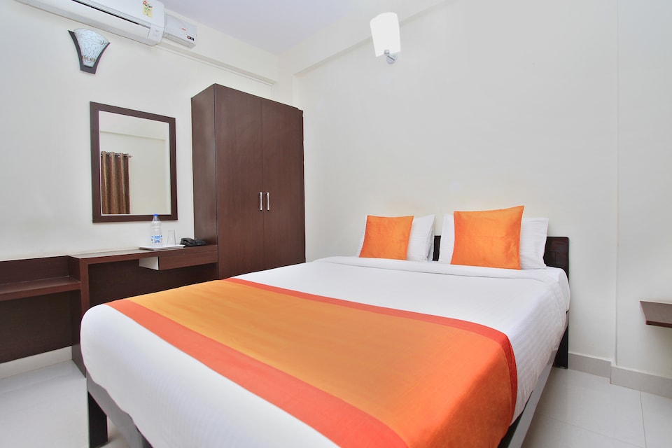 OYO 10843 Hotel RMV Savera, Cox Town Bangalore, Bangalore