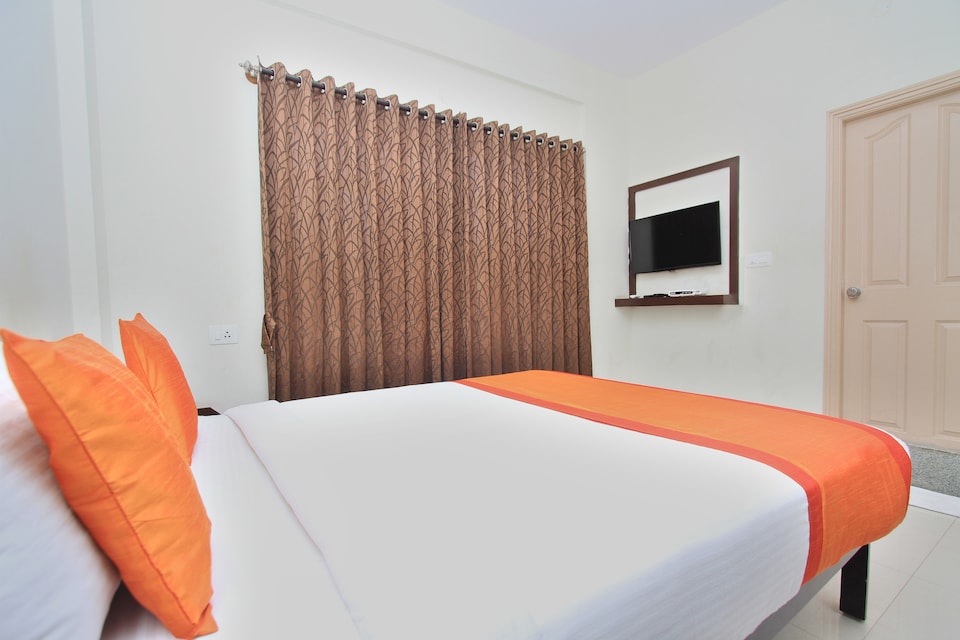OYO 10843 Hotel RMV Savera, Cox Town Bangalore, Bangalore
