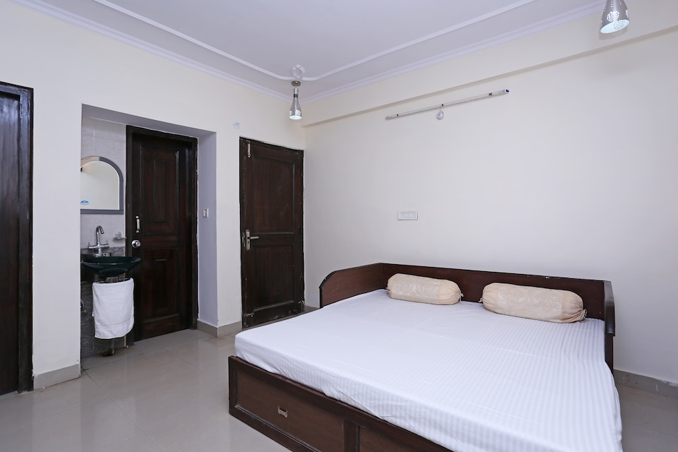 OYO Home 10867 Exotic 1bhk Apartments, Bhowali Nainital, Nainital