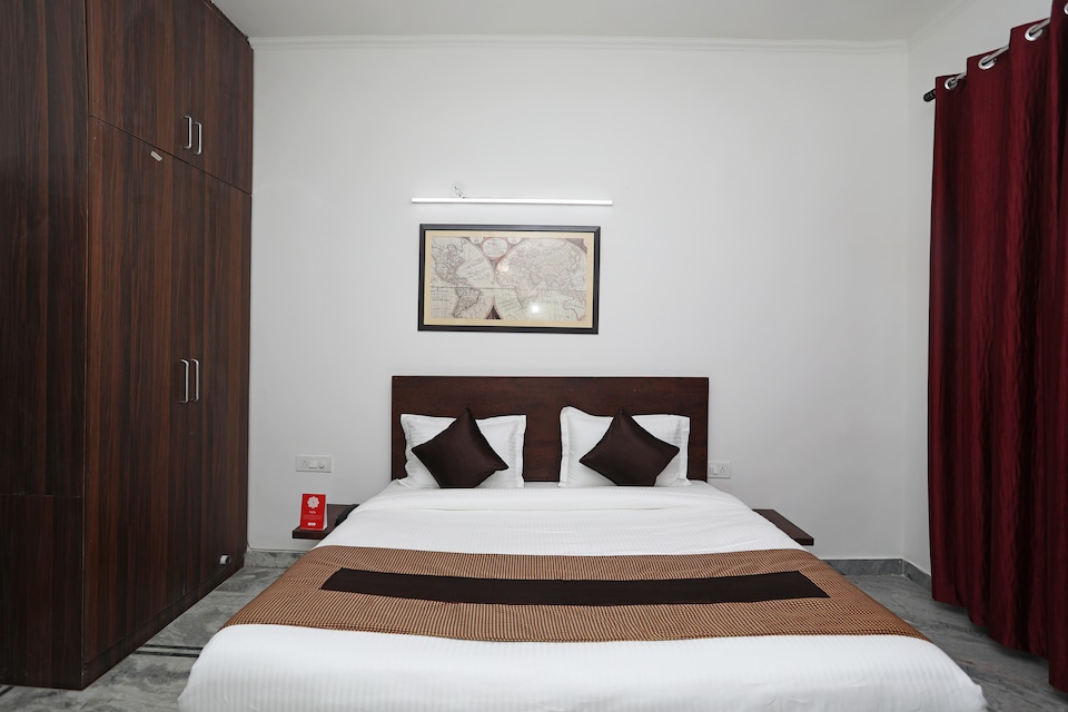 OYO Aastha Residency, Faridabad, Faridabad