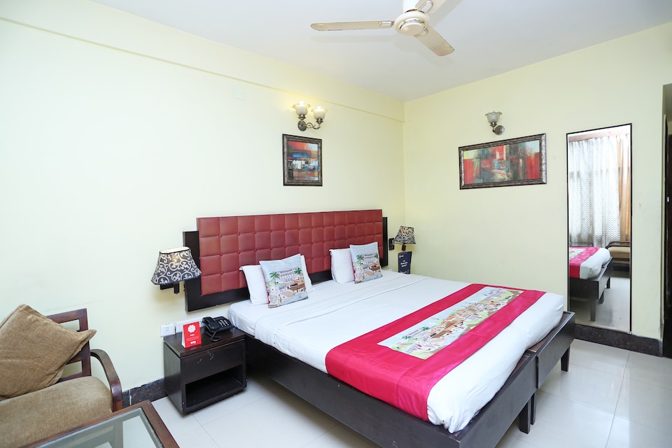 Capital O 1463 Surya Beach Inn, CT Road Puri, पुरी