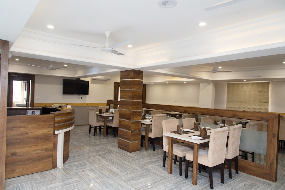 Collection O Hotel Divine Inn, Udaipur Central, Udaipur