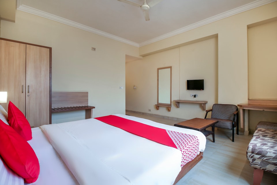 OYO 10924 Hotel Janpath, Jayanagar Bangalore, Bangalore