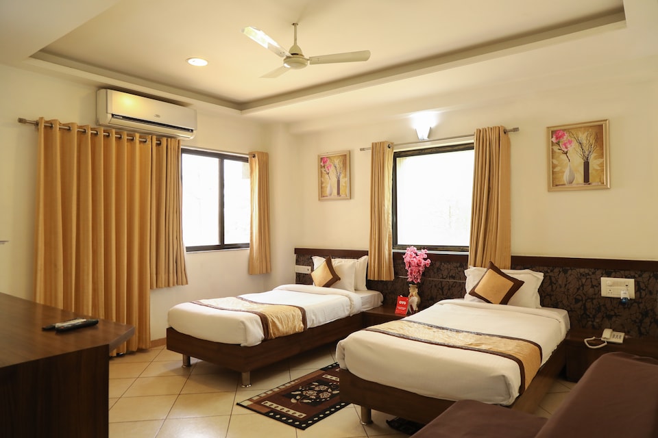 OYO 10943 Hotel Plus Corporate, Butiburi Nagpur, Nagpur