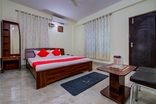 Casa Piccola Patna - The Studio Apartments