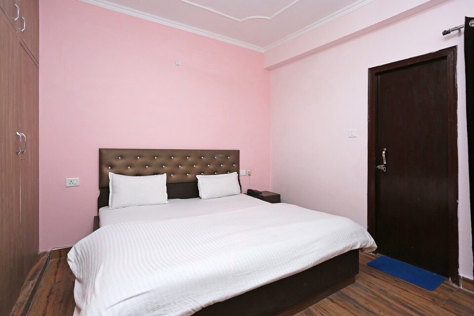 OYO 10947 Home Hill View 1BHK Scenic Sattal, Bhowali Nainital, Nainital