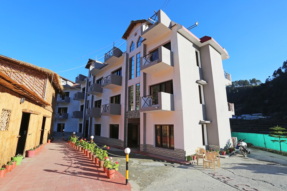 OYO 10947 Home Hill View 1BHK Scenic Sattal, Bhowali Nainital, Nainital