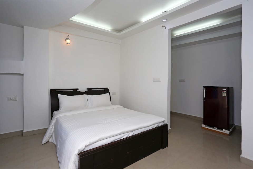 OYO Home 10948 Elegant 1bhk Apartments, Bhowali Nainital, Nainital