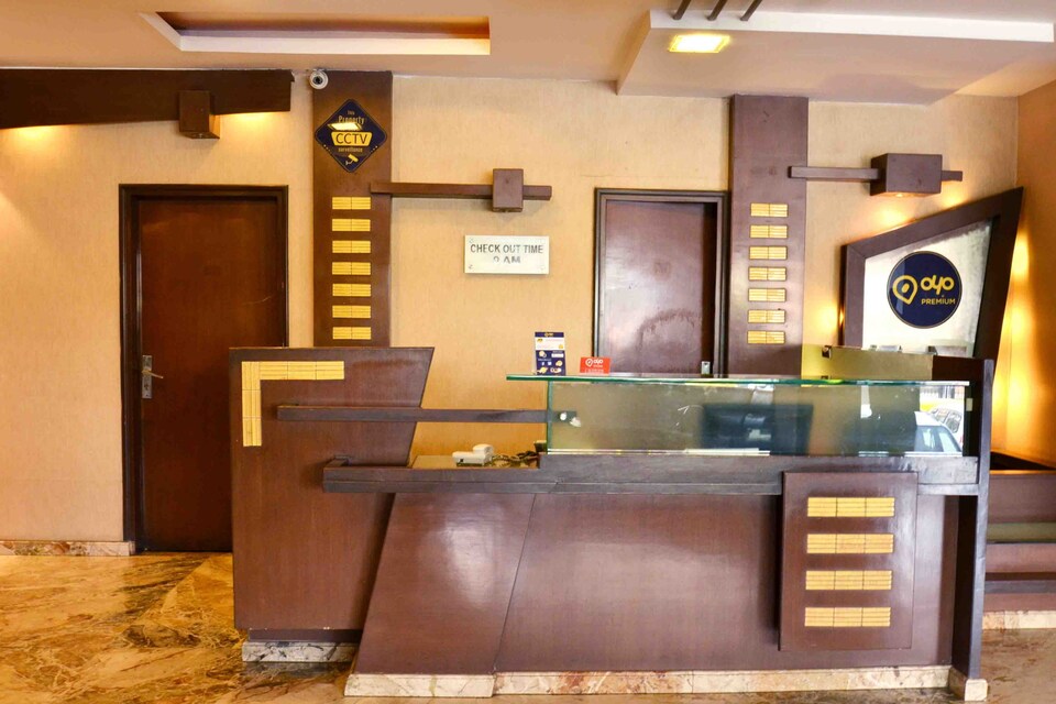 OYO 1468 Hotel Princes Palace, MG Road Indore, इंदौर