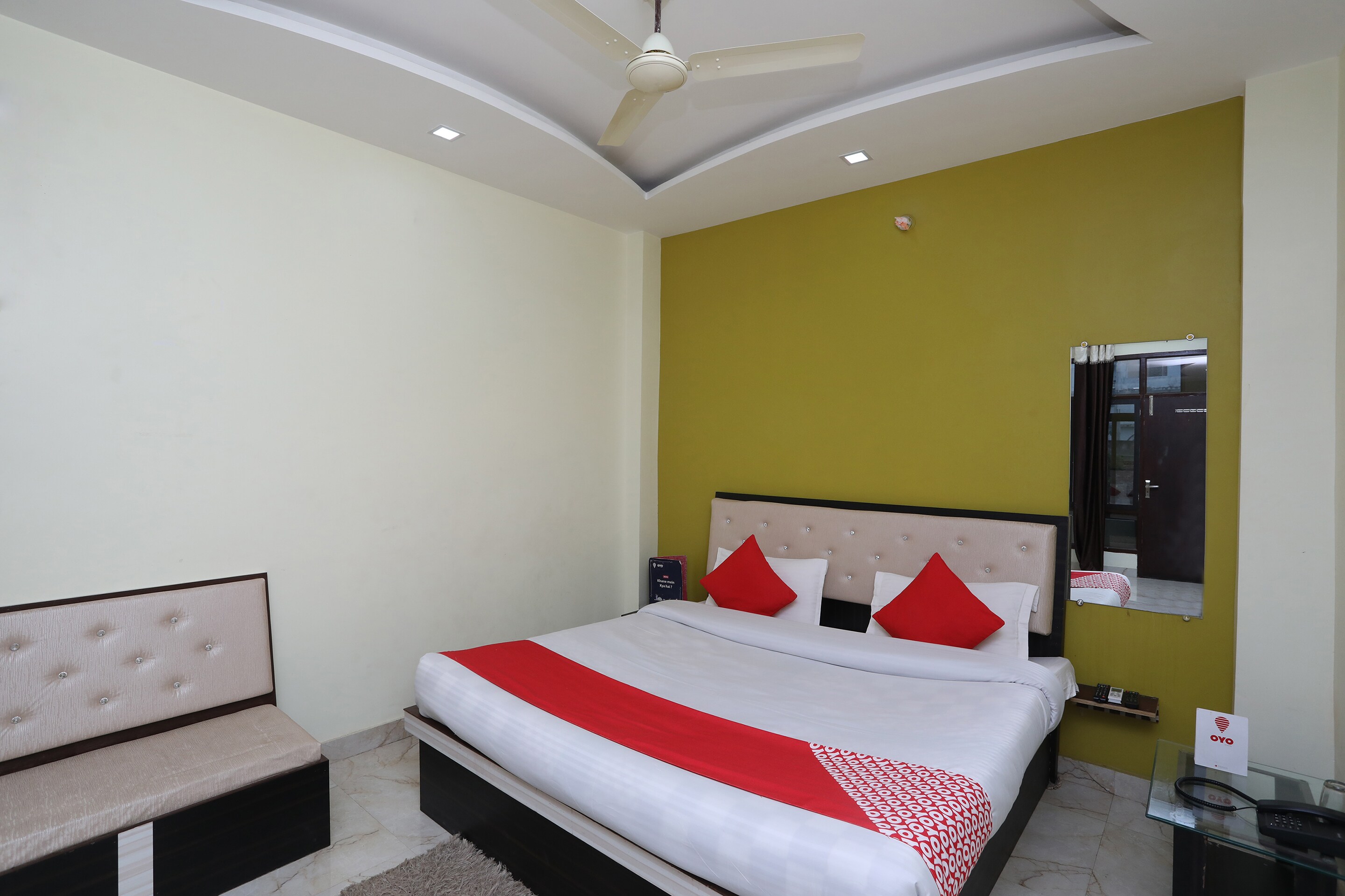 Hotels near Manduadih Railway Station, Varanasi Starting ₹375 Upto