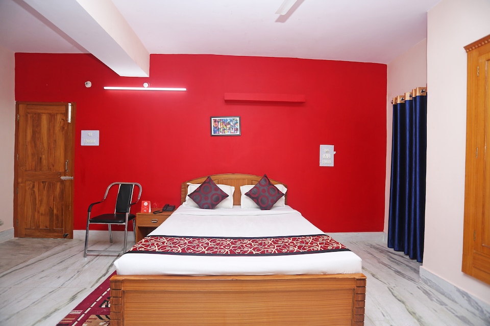 OYO Hotel Luxury Inn, Boring Road Patna, Patna