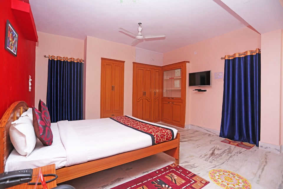 OYO Hotel Luxury Inn, Boring Road Patna, Patna