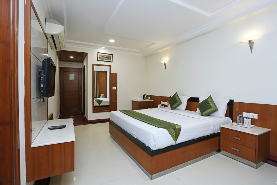 OYO 11042 Hotel Bhoomi Residency, Shilpgram, Agra