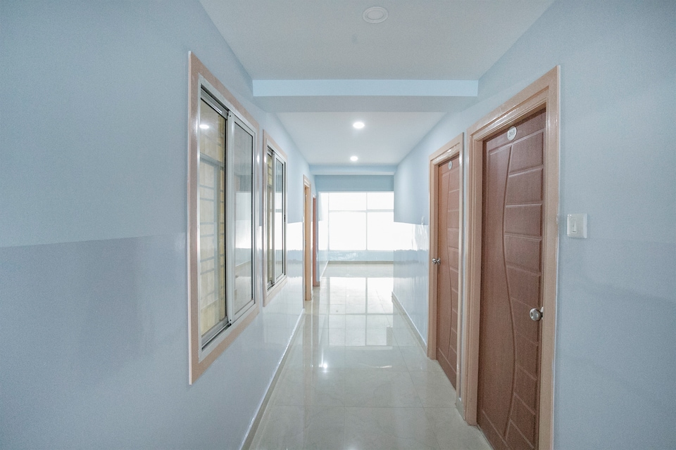 OYO 11056 Paris residency, Yeshwantupur Bangalore, Bangalore