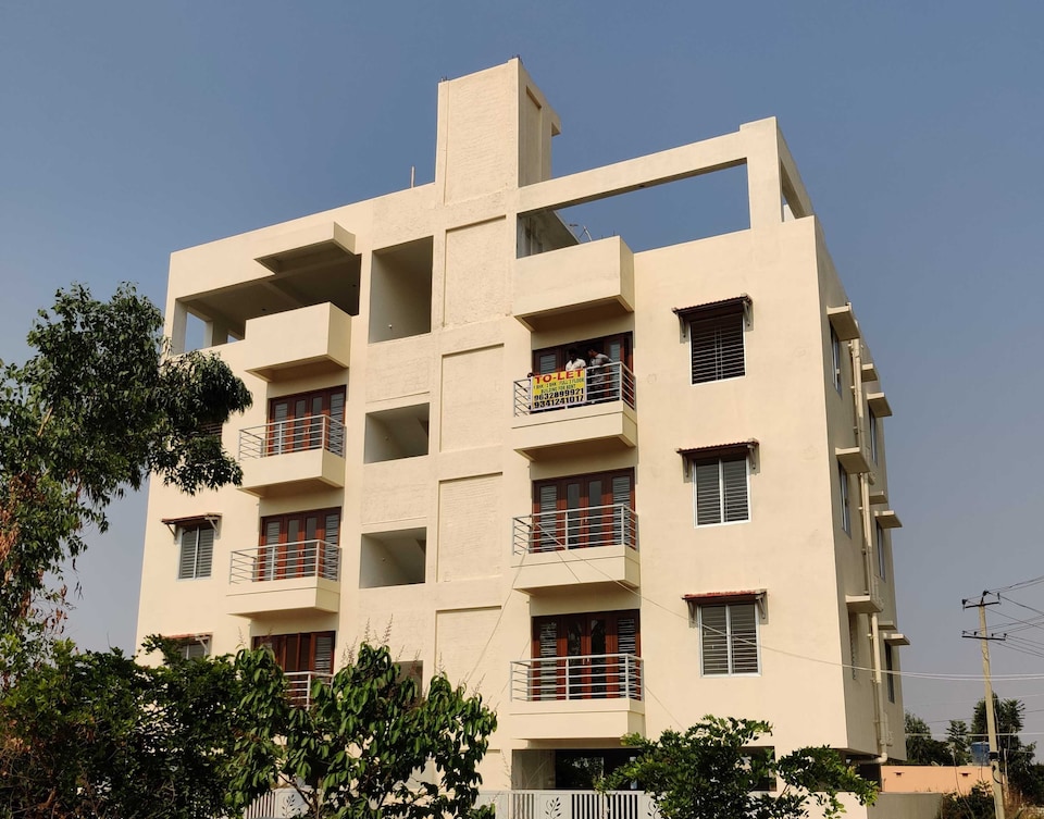 Capital O HOME 89436 Rr Residency , Airport Road Bangalore, Bangalore