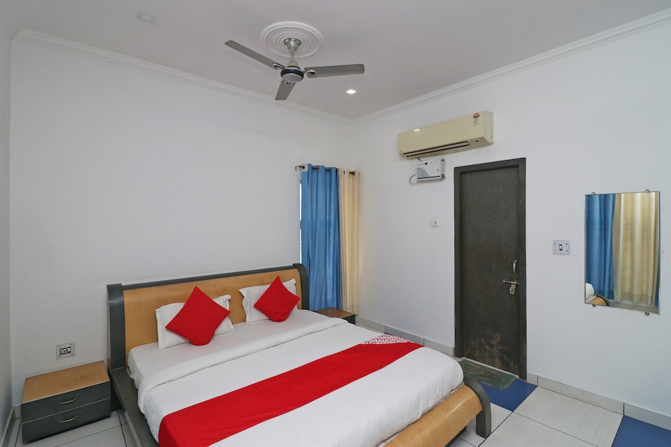 OYO 11069 Hotel Star INN, Vikas Nagar Lucknow, Lucknow