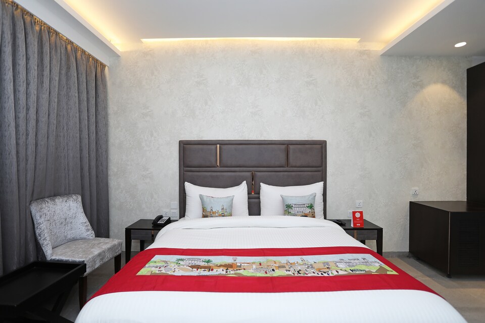 OYO 11071 Hotel Tisya, Pitampura - Rohini Delhi, Delhi