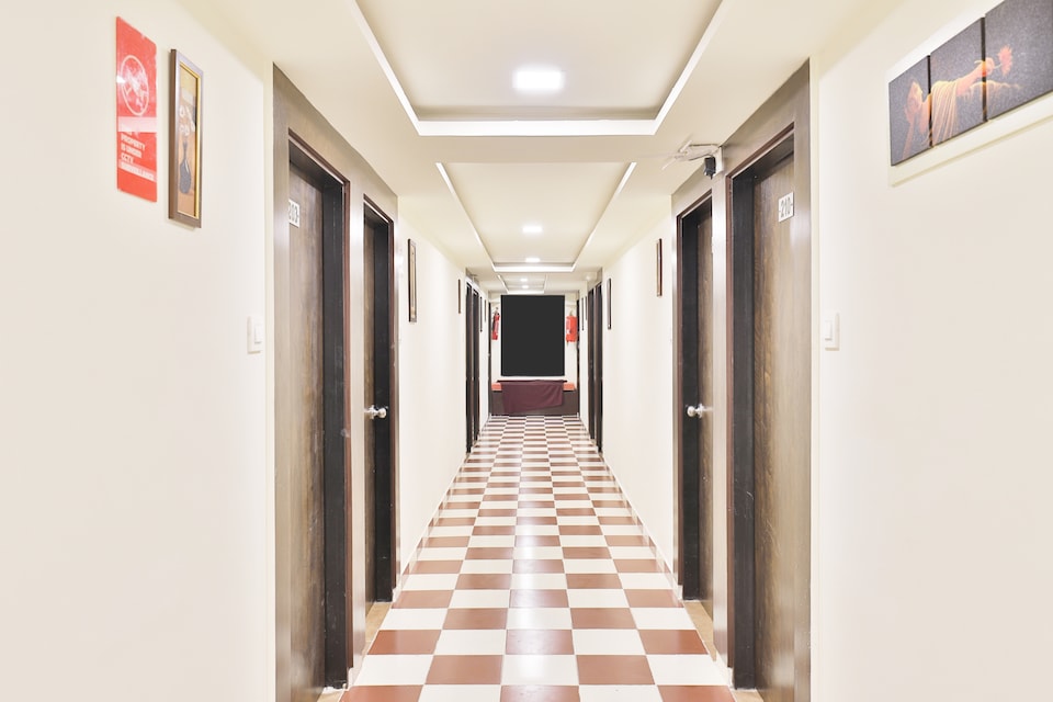 OYO 11072 Hotel Kajri Residency, Infocity Gandhinagar, Gandhinagar