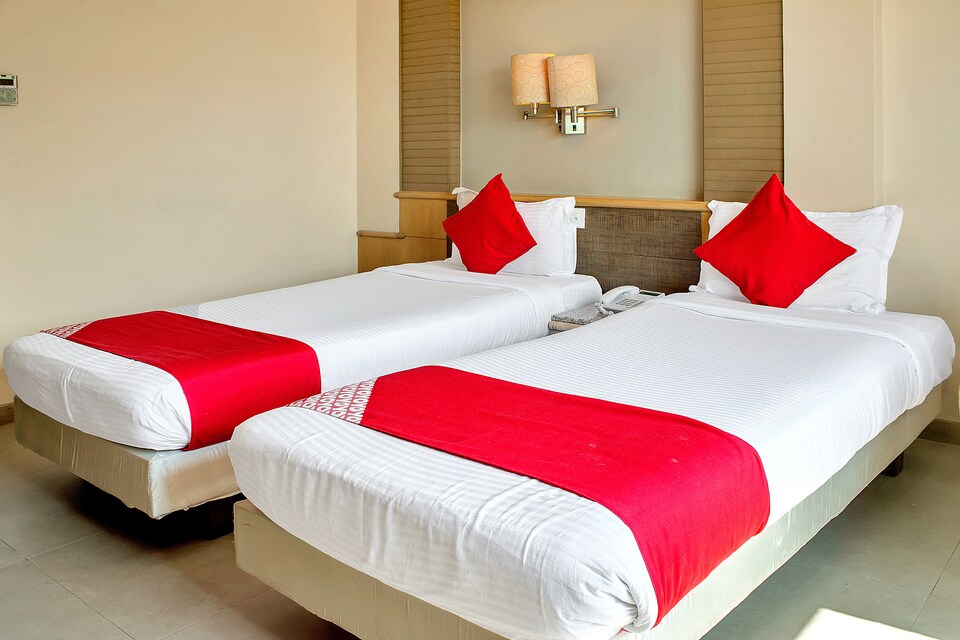 OYO 11089 Hotel Deccan 8, Shivaji Nagar  Pune, Pune