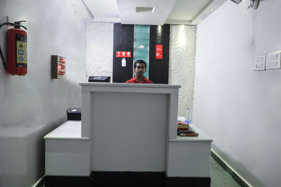 OYO Flagship 11310 Hotel Sri Tulasi Residency Near Birla Mandir, Abids-Nampally, Hyderabad