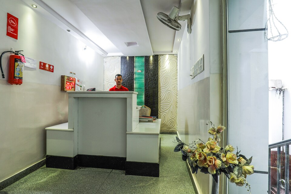 OYO Flagship 11310 Hotel Sri Tulasi Residency Near Birla Mandir, Abids-Nampally, Hyderabad