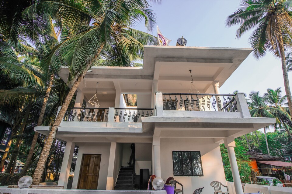 OYO Home 11315 Seaview 2BHK Siolim, Siolim, Goa