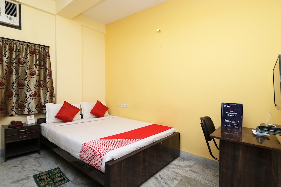 OYO Flagship 11319 Shubhyatra Guest House, Salt Lake Kolkata, Kolkata