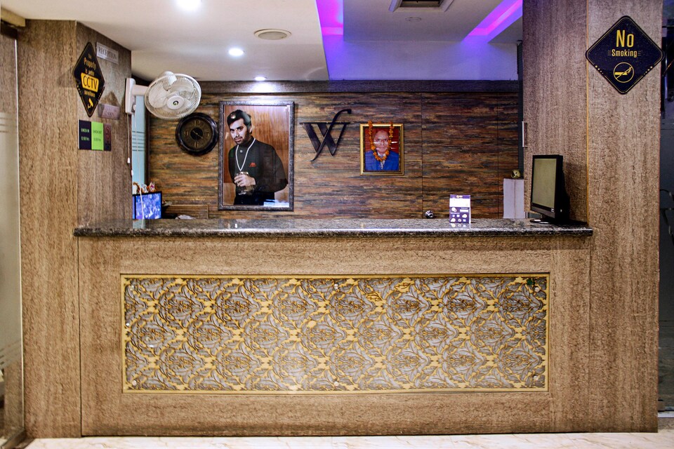 OYO 1475 Hotel WaterFall, Paschim Vihar Delhi, Delhi