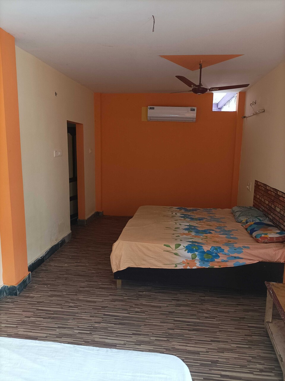 OYO Bavana Lodge, Yeleswaram, Yeleswaram