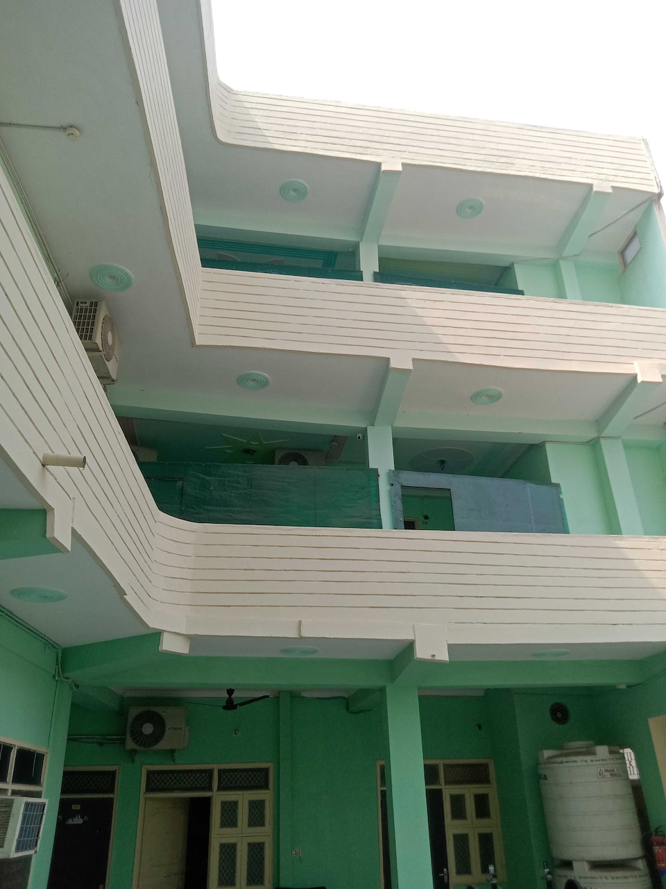 Live as DEL2721, Dwarka Delhi, Delhi