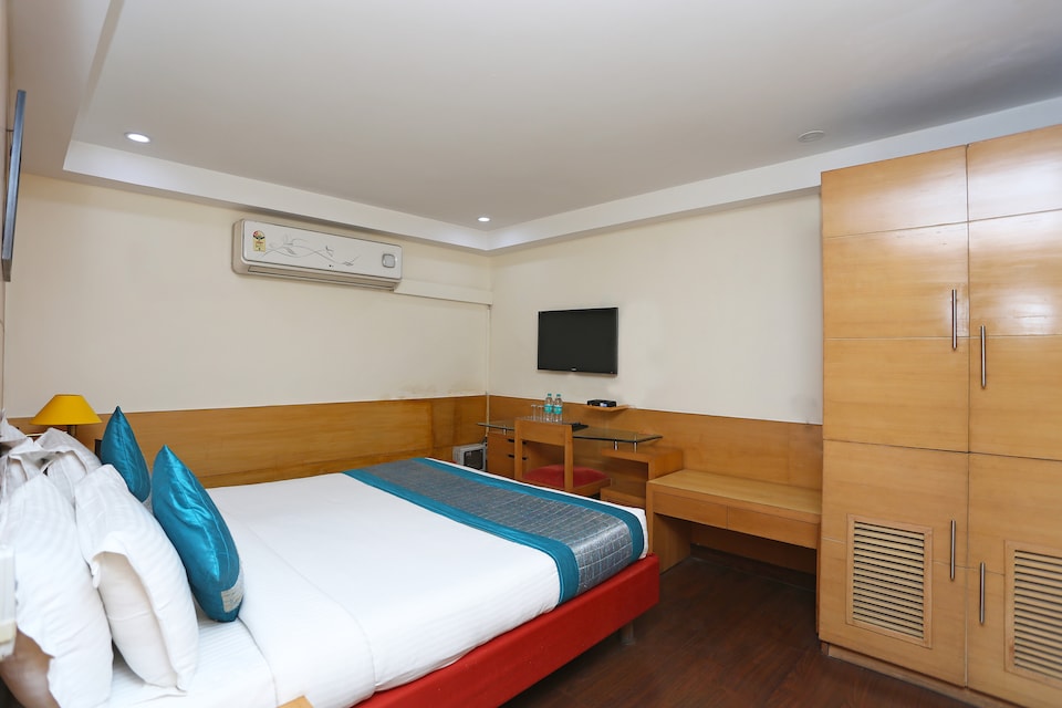OYO 11332 Hotel Daffodils Inn, Connaught Place Delhi, Delhi