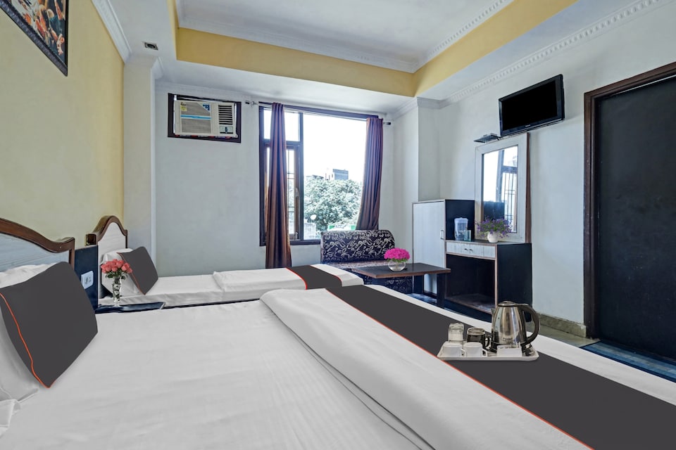 SPOT ON Hotel Shalimar Lodge, Katra cluster, Katra