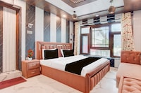 Collection O Foreshore Road Srinagar