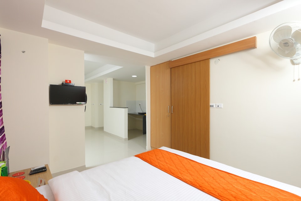 OYO 11342 Phoenix Inn, Iyappanthangal, Chennai