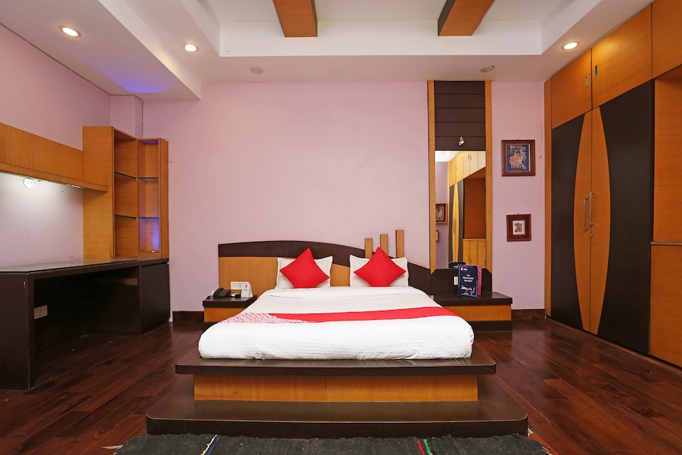 live with BBS1013, Bapuji Nagar, Bhubaneswar