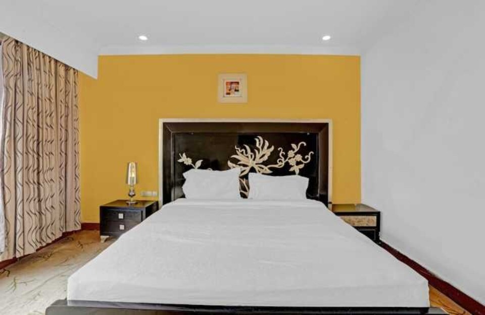 OYO Silver Nest Near India Gate, Nizamuddin Delhi, Delhi