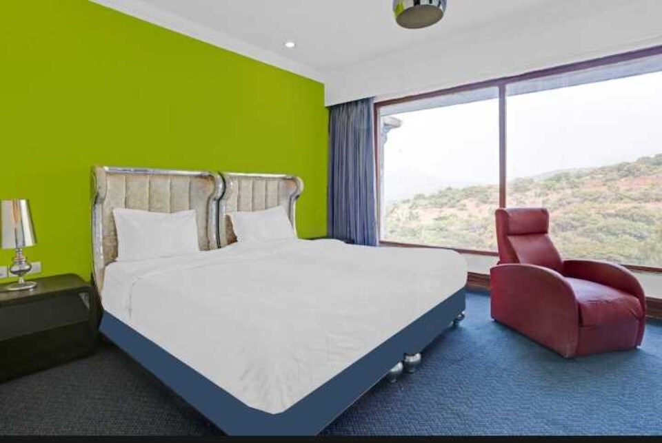 OYO Silver Nest Near India Gate, Nizamuddin Delhi, Delhi