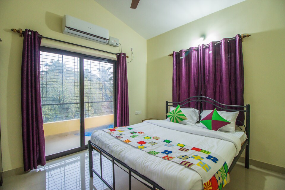 OYO Home 11348 Modern 2BHK, Siolim, Goa