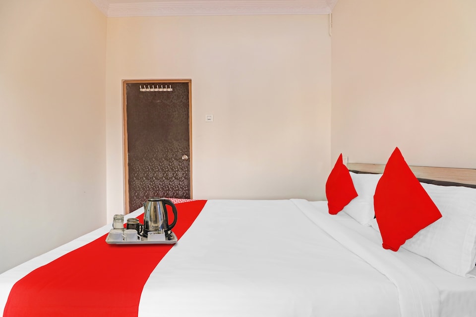 Hotel O Grand Vista, Shamshabad, Hyderabad
