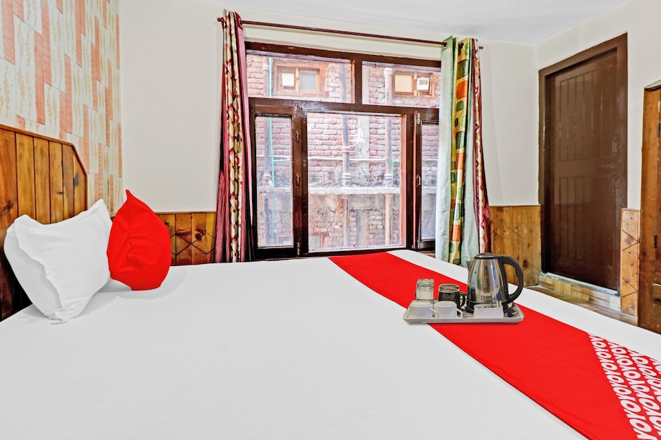 OYO Hotel Durga, Mall Road Manali Cluster, Manali
